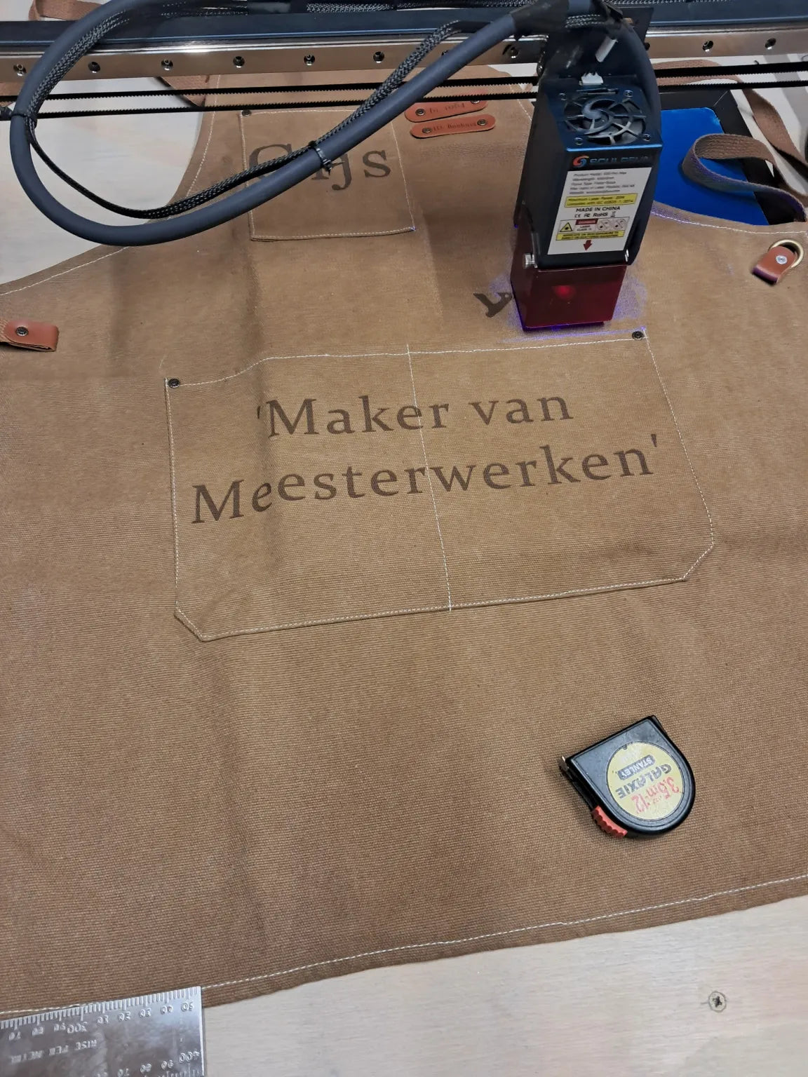 Werkschort, gepersonaliseerd